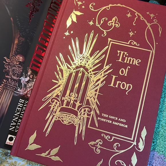 Long Live Evil by Sarah Rees Brennan Fairyloot Exclusive - Picture 4 of 6